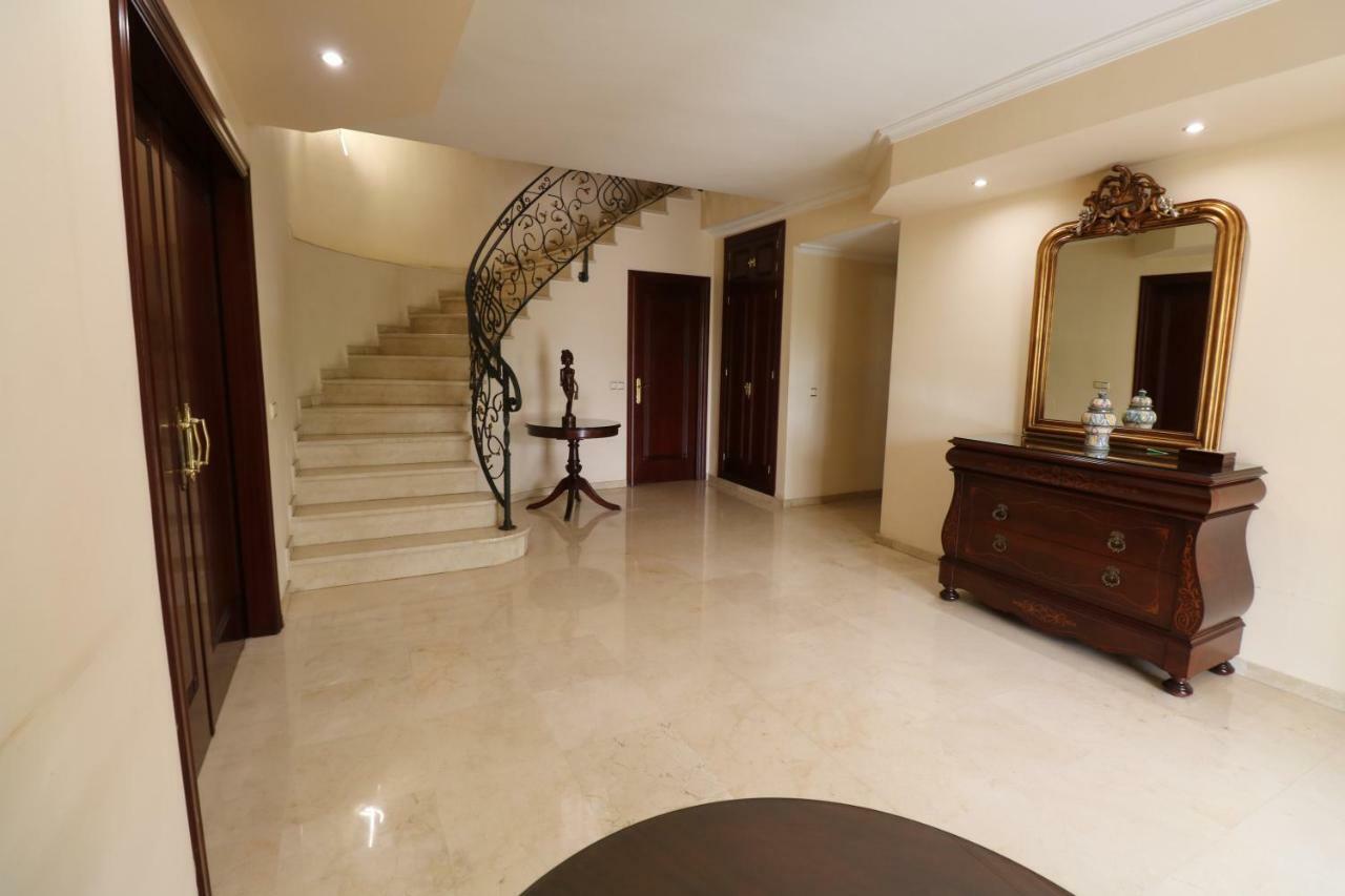 Villa De Lujo En *