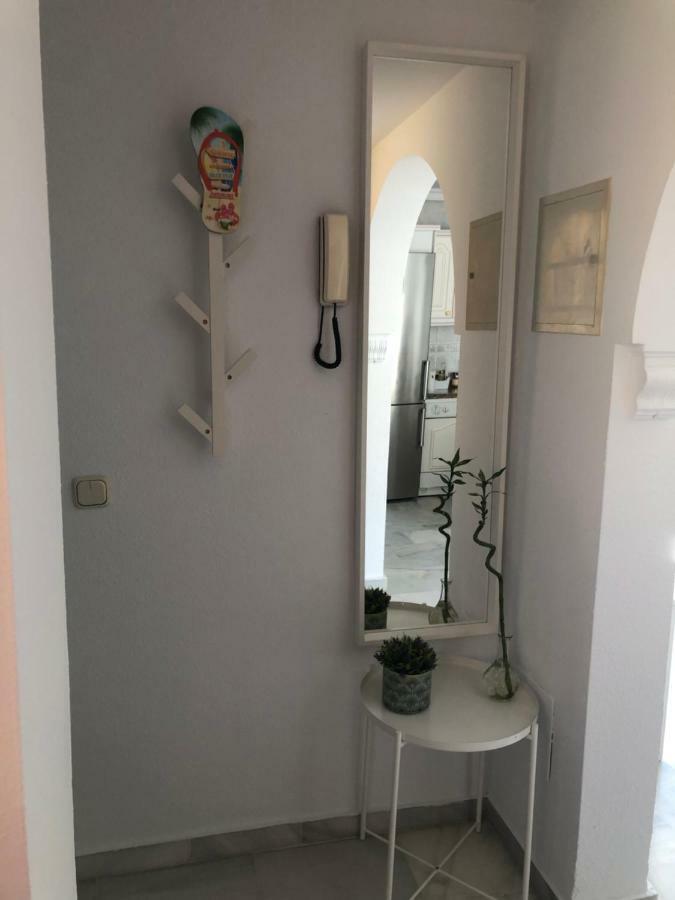 Apartment En La Carihuela-costa Del Sol