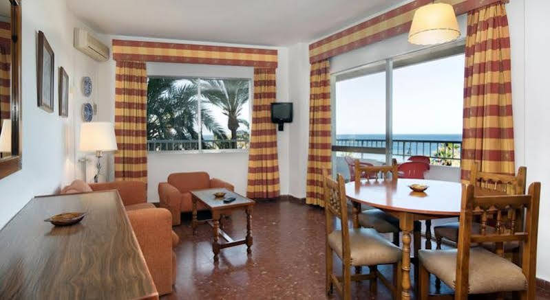 Bajondillo Aparthotel 4*