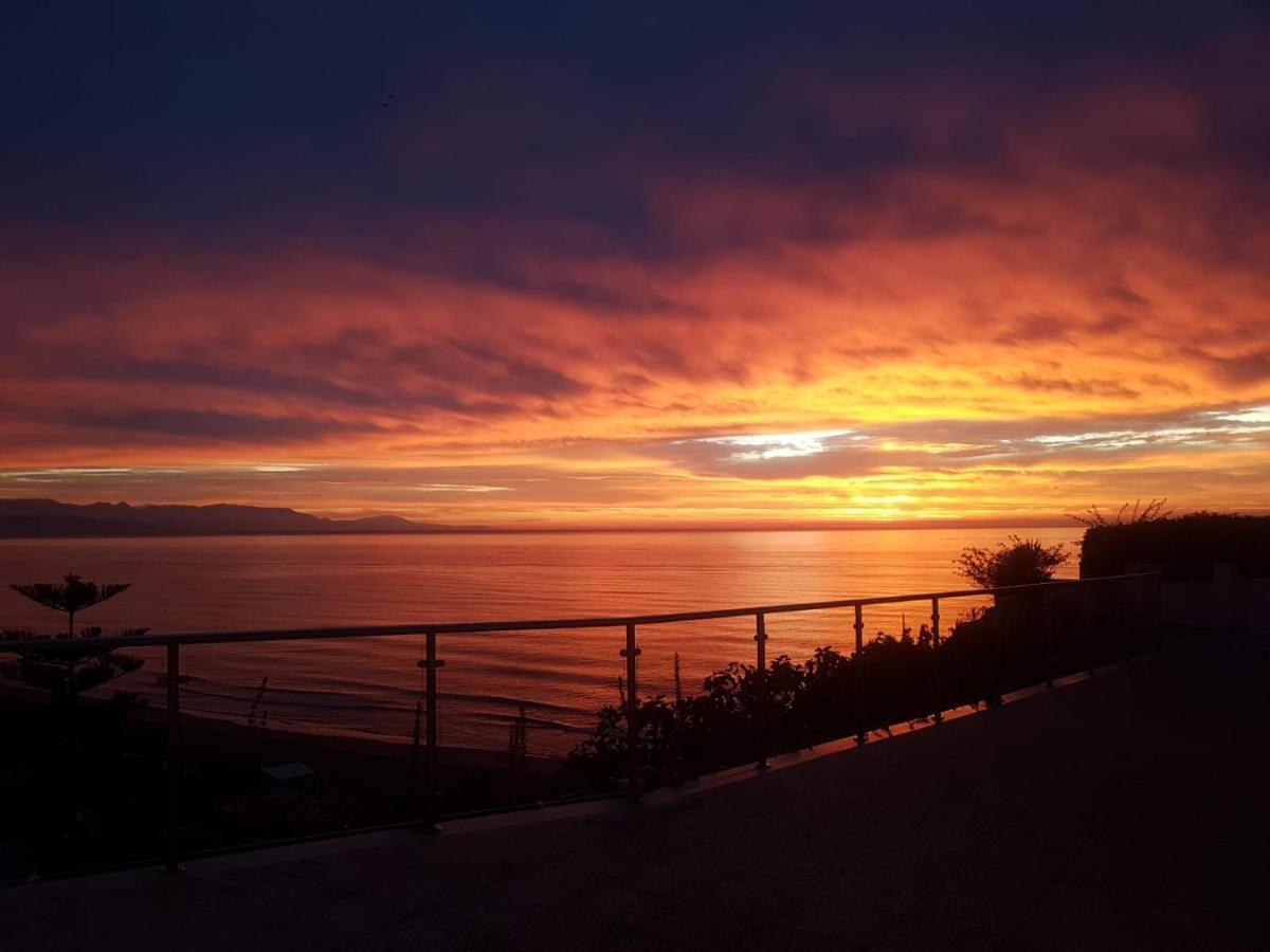 Amanecer Apartment *
