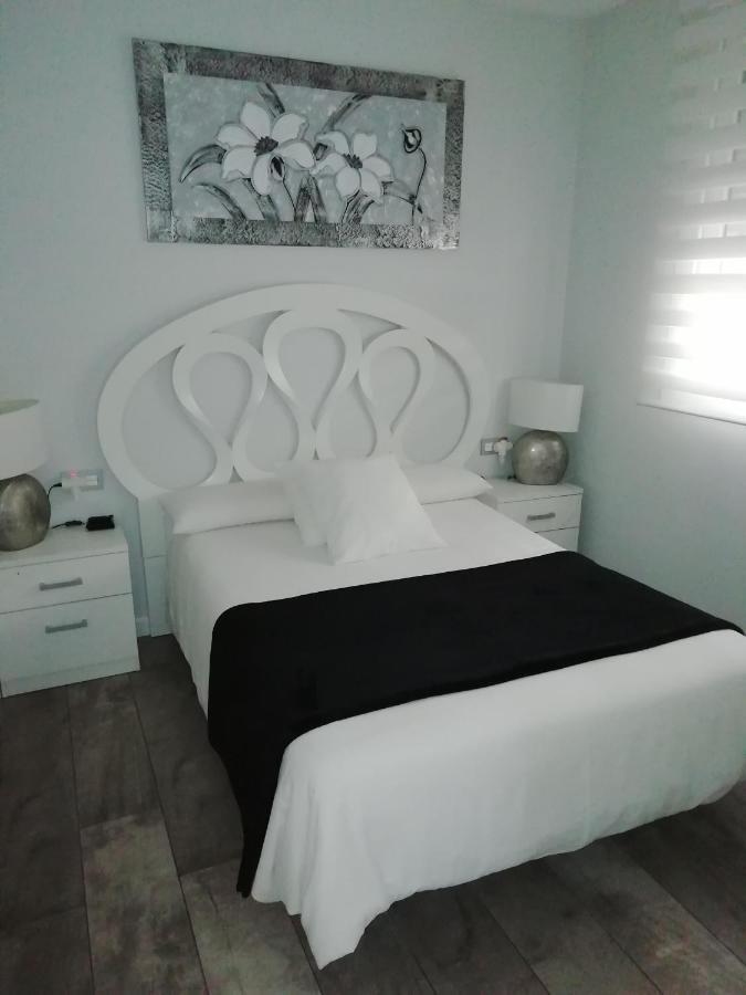 Apartment Carihuela New Design On Torremolinos