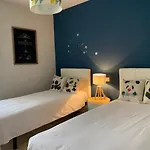 Luxury House 110 M2 On The Beach, Pool, Parking