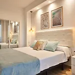 Sunset Beach Charming Apartment With Jacuzzi