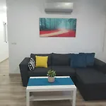 PRECIOSO ÁTICO CON TERRAZA en PLAZA DE ANDALUCIA