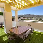 Beautiful Apartment With 2 Terraces, Pool & Beach