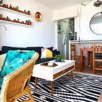 Excellent City Break Centre Torremolinos With Sea View