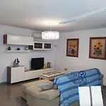 La Carihuela, 1ª Linea, Playa, Fire Stick Amazon, Parking, 2 Dorm, 5 Pers