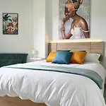 Apartamento tropical con piscina cerca de la playa