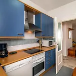 Well-Located & Nice Views 2Bdr Apt In Los Alamos