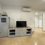 Torremolinos Centro - Beautiful , Newly Renovated 2 Bedroom Apartment