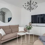 Beachclose Apartment With Pool In Torremolinos By Costarentals - Ref 173