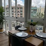 Lux Apartment By Namaste Elite