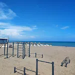 Los Alamos Beach Flat