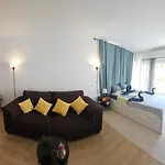 Central Tranquility City Center Apartment By Namaste Elite