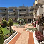 Apartamento Torremolinos 5 Personas + Parking + Piscina Todo El Ano