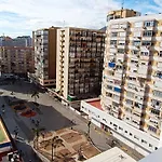 Precioso Apartamento - Nuevo - Centro De Torremolinos - Terraza Con Vistas Al Mar, Impresionantes Vistas A La Montana, Wifi 359 Mbps, Smart Tv 40\