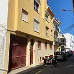 Torremolinos Centro - Beautiful , Newly Renovated 2 Bedroom Apartment