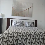 Amplio Estudio,Vista Mar Y Montana, A Pasos Del Centro