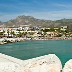 Torremolinos vista al mar by lightbooking