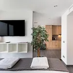 Wintowinrentals Executive Apt In Ocean House Complex