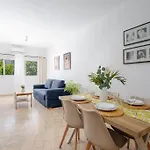 Apto En Carihuela Torremolinos