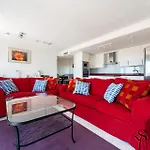 Magnificent 4Br Oasis, Panoramic Terrace, Pool And Parking