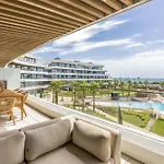 Vivi Homes - Alma Pool, Gym, Sauna, Terrace & Sea View