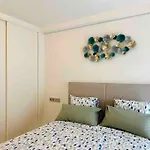 Pepes Suite 3 Habitaciones & Parking
