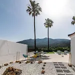Palm Tree Villa 5 Bdr Pool & Bbq