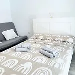 Estudio En El Centro De Torremolinos By Bebalmy