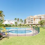 Boho Chic- Beachfront - Free Bikes - Salt Water Pool