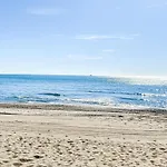 Moderno Apartamento Con Impresionantes Vistas Al Mar