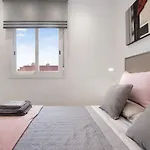 Sunny Apartment New In The Center