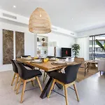 Vivi Homes - Palm
