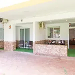 Beach Garden Apartment