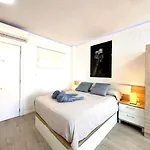 Encantador Moderno Reformado