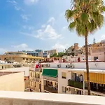 Renovated Duplex 50 M From Beach
