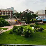 Carihuela Palace Beach