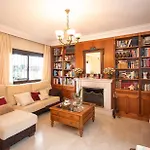 Cubo\'S Villa Palacio Valdes
