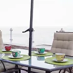 Seashore Bungalow Stunning