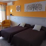 Casa María Carihuela Park Palace