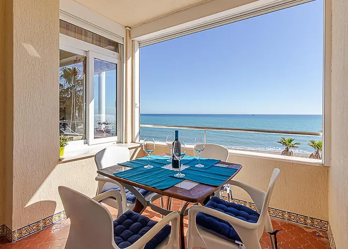 Fantastic Views , On The Beach Best Location In Torremolinos