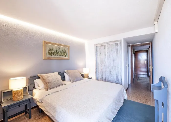 La Nogalera Apt City Center