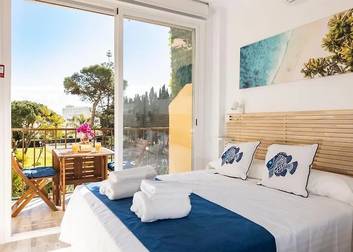 Enjoy La Carihuela Beach At 4 Min.Terrace & Pool.
