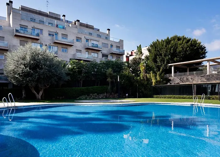 Urbanchicmalaga Torremolinos 3-Bedroom Sea Mountain Views, Pool, Parking