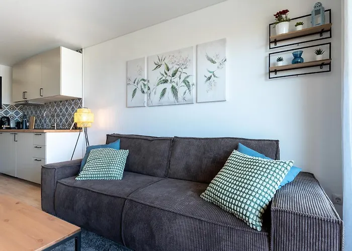 Charming Apartment Near Beach, Sea View Terrace