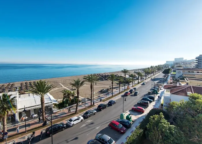 Magic Of The Ocean, Front Line Beach In Playamar-Parking, Sea Views, Pool, Tenis, Paddle, Wifi And Aircon
