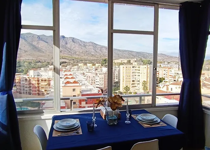 Precioso Apartamento - Nuevo - Centro De Torremolinos - Terraza Con Vistas Al Mar, Impresionantes Vistas A La Montana, Wifi 359 Mbps, Smart Tv 40\