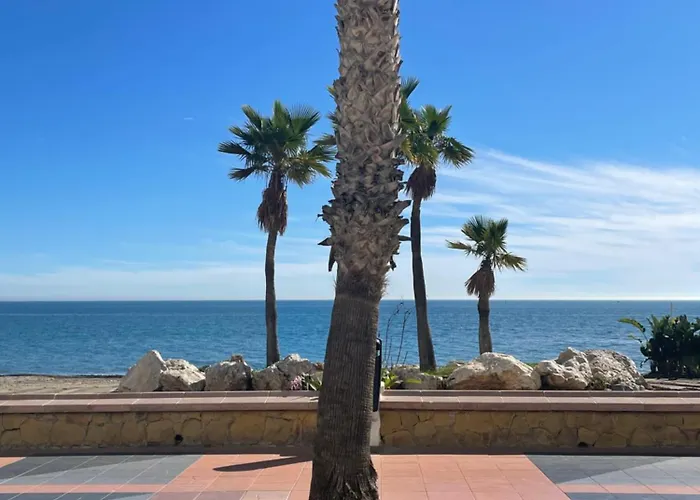 Moderno Piso Mirando Al Mar
