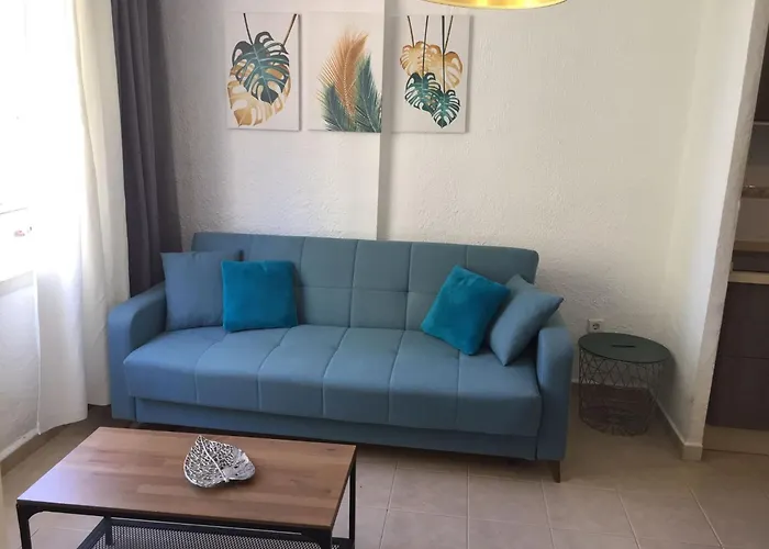 Estudio Amplio En El Corazon De Torremolinos